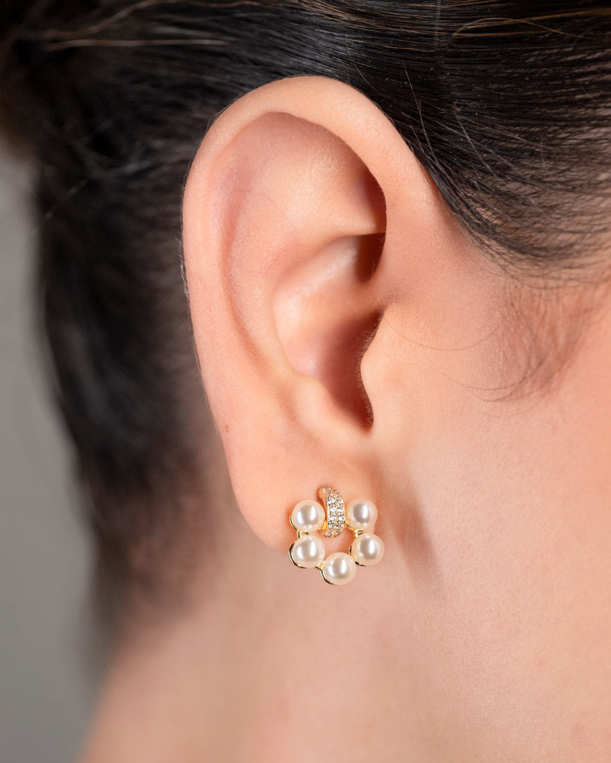 Flower Pearls Earrings Studs