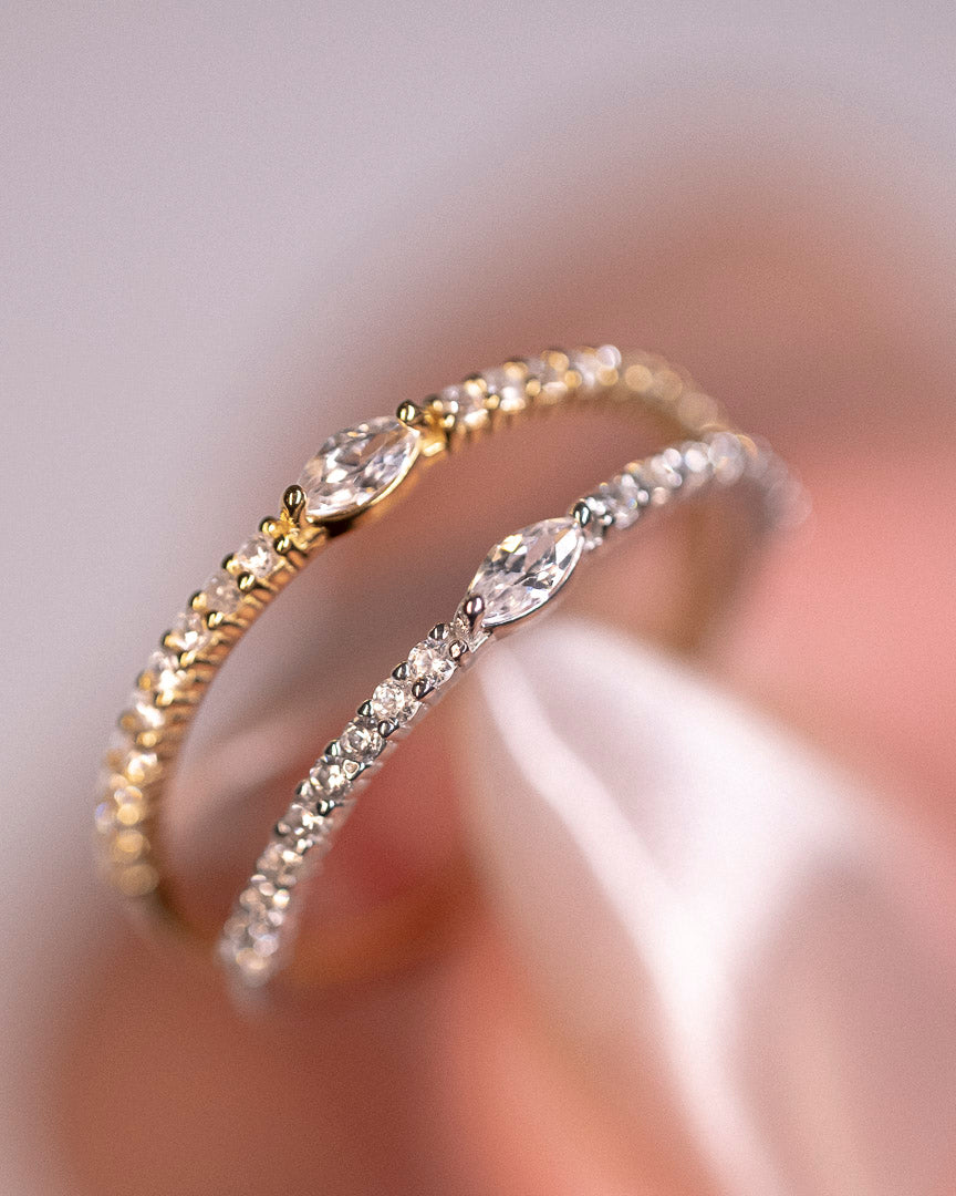 diamond rings gold and silver